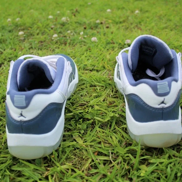 Air Jordan 11 Retro Low “Diffused Blue” PS 3Y FV5116-104 Pre-Owned Kids